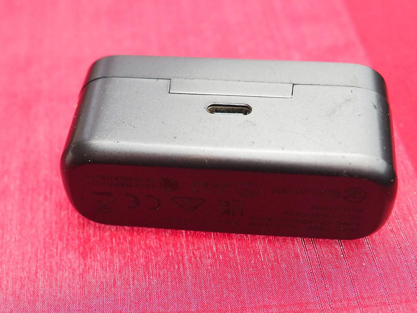 Earfun Free Pro TW301 Case  Only & Working