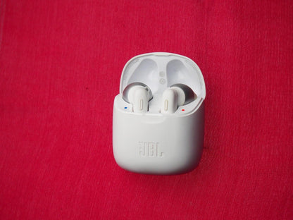 JBL Tune 220 Bluetooth Earbuds