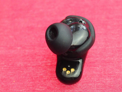 Bose Quietcomfort Ultra Grey Right Earbud AND WILL NOT WORK AS A PAIR