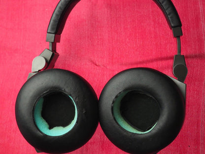 JBL synchros Bluetooth headphones
