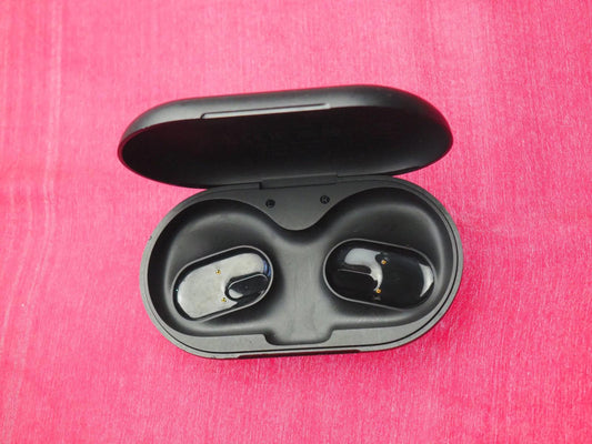 Soundcore v20i Case Only & Working