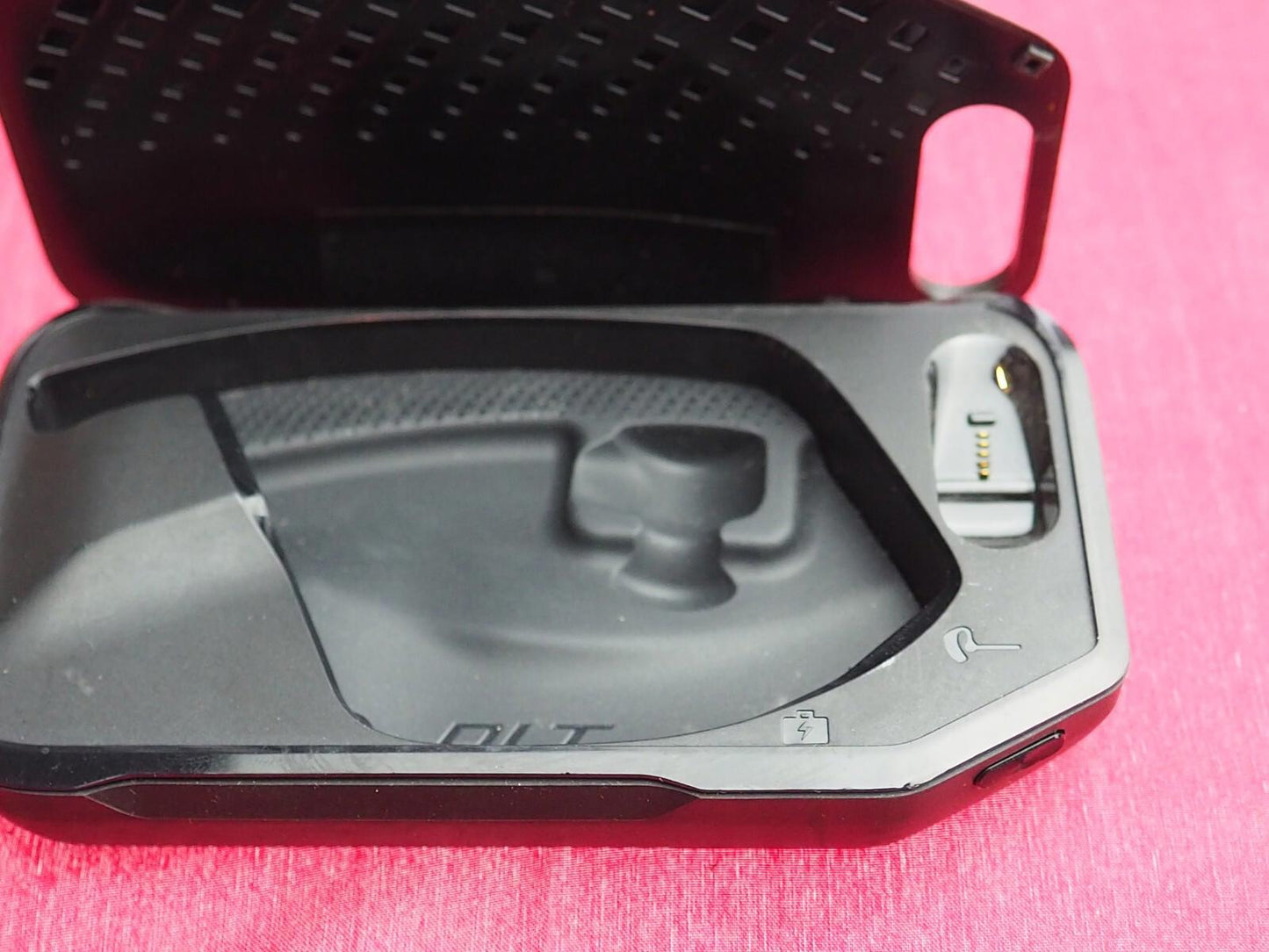 Plantronics Voyager Focus (missing transceiver) Case  Only & Working