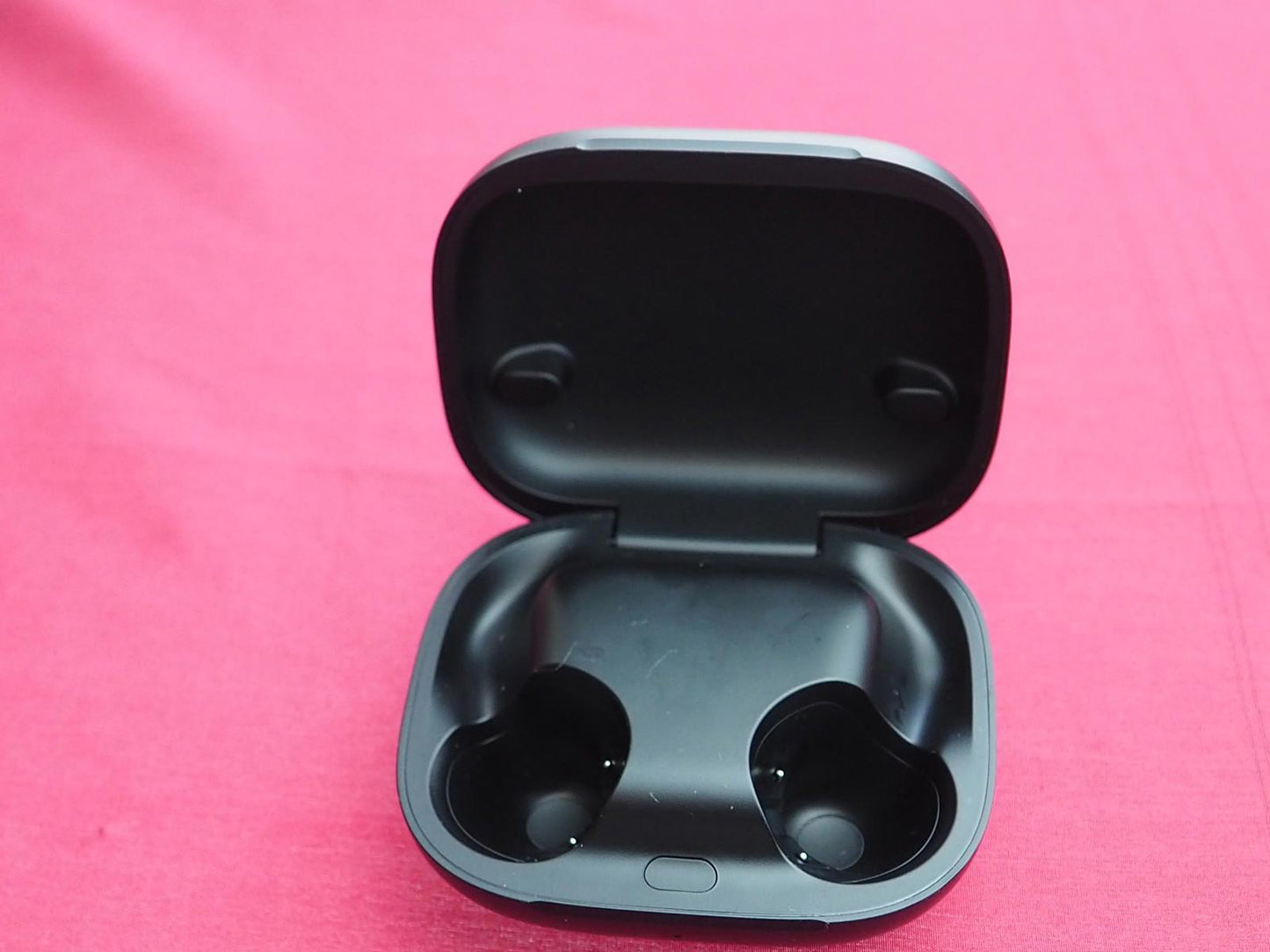 Powerbeats Pro 2 Case Only & Not Working