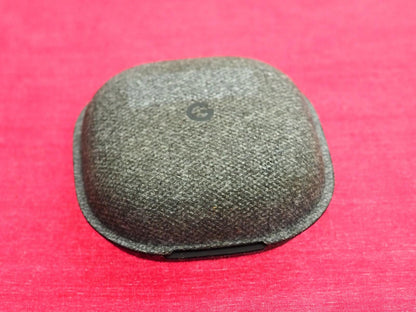 Google Pixel Buds 1st Gen  Earbud Case Only & Working