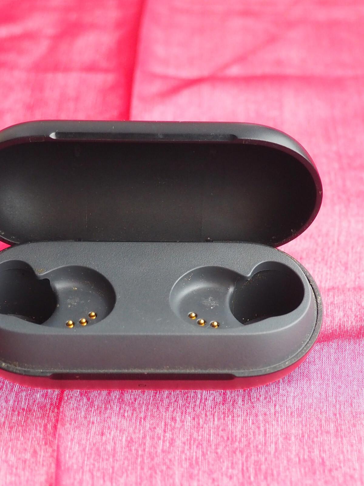Sony WF-C700 CASE ONLY & WORKING Bluetooth Earbuds