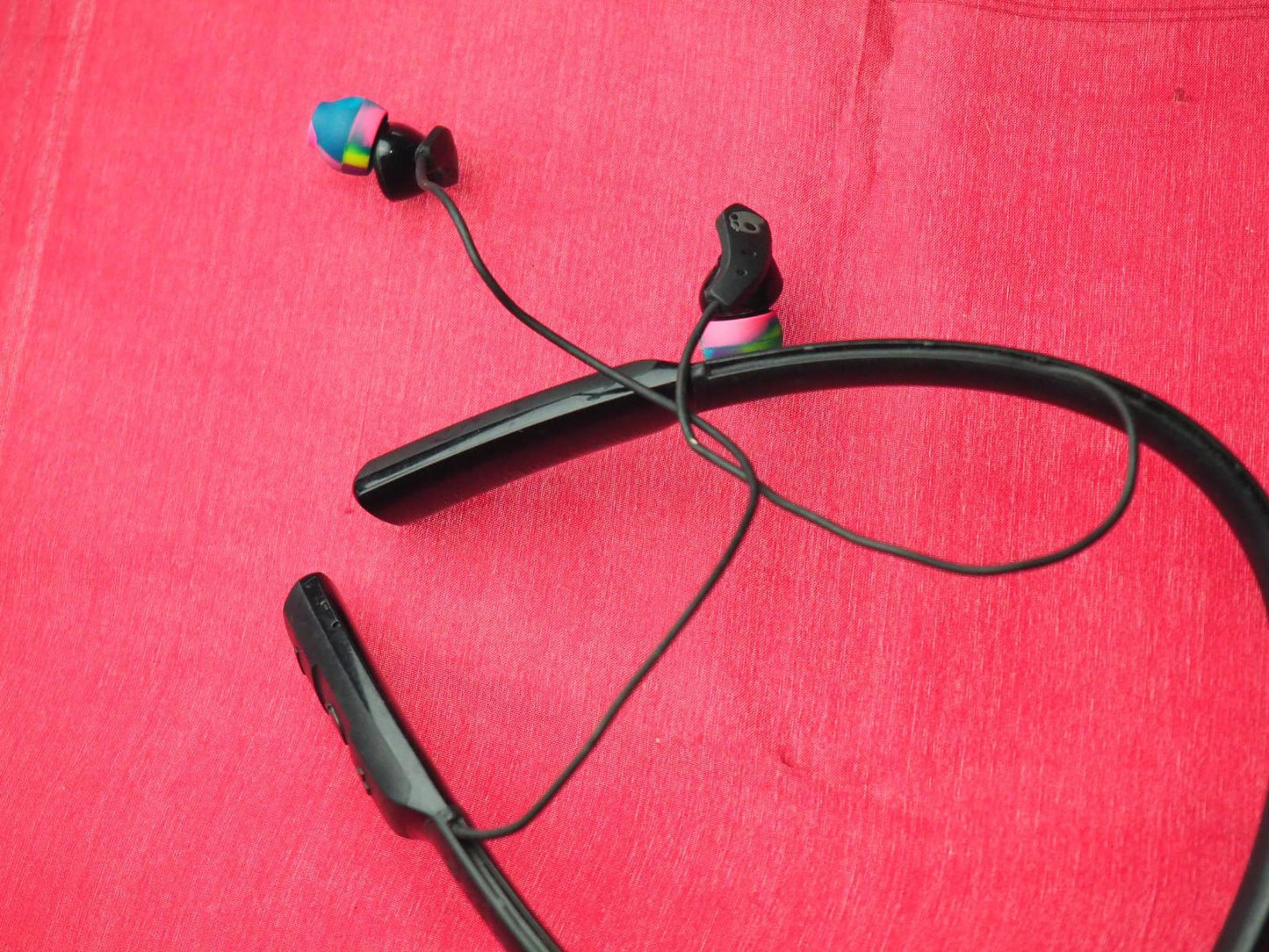 Skullcandy Method Bluetooth Earbuds (One Side Broken)