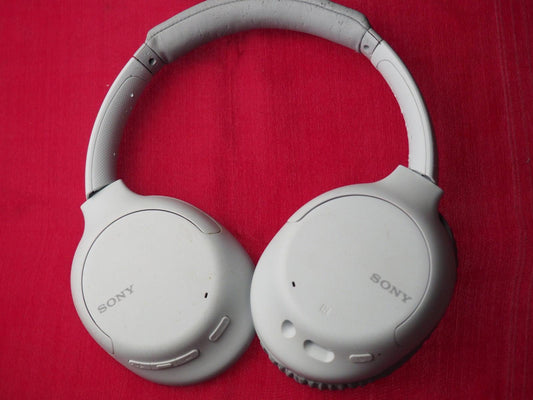 Sony WH-C710 Bluetooth headphones