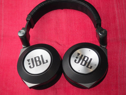 JBL synchros Bluetooth headphones