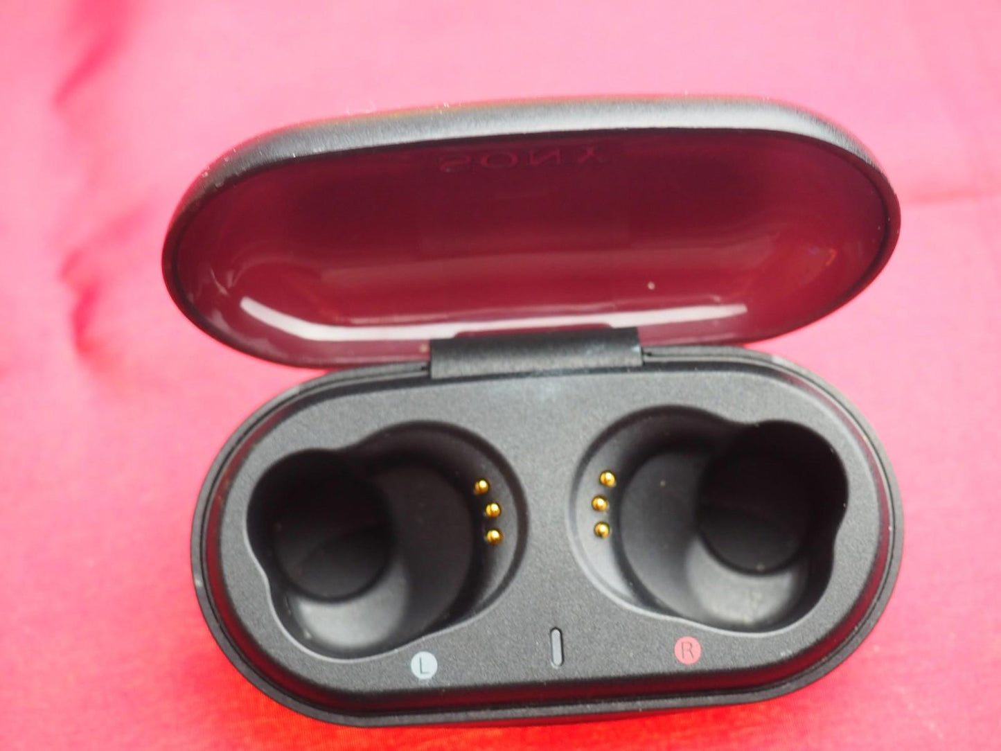 Sony WF-XB700 Case Only & Working