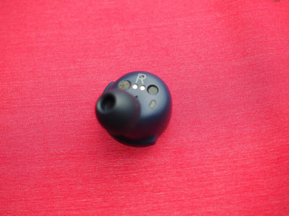 Bang & Olufsen Beoplay EQ Right Bluetooth earbud Only & Working