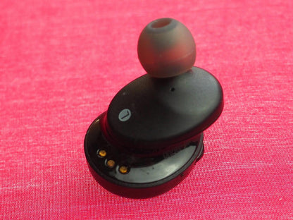 Sony WF-XB700 Right Bluetooth Earbud Only & Working