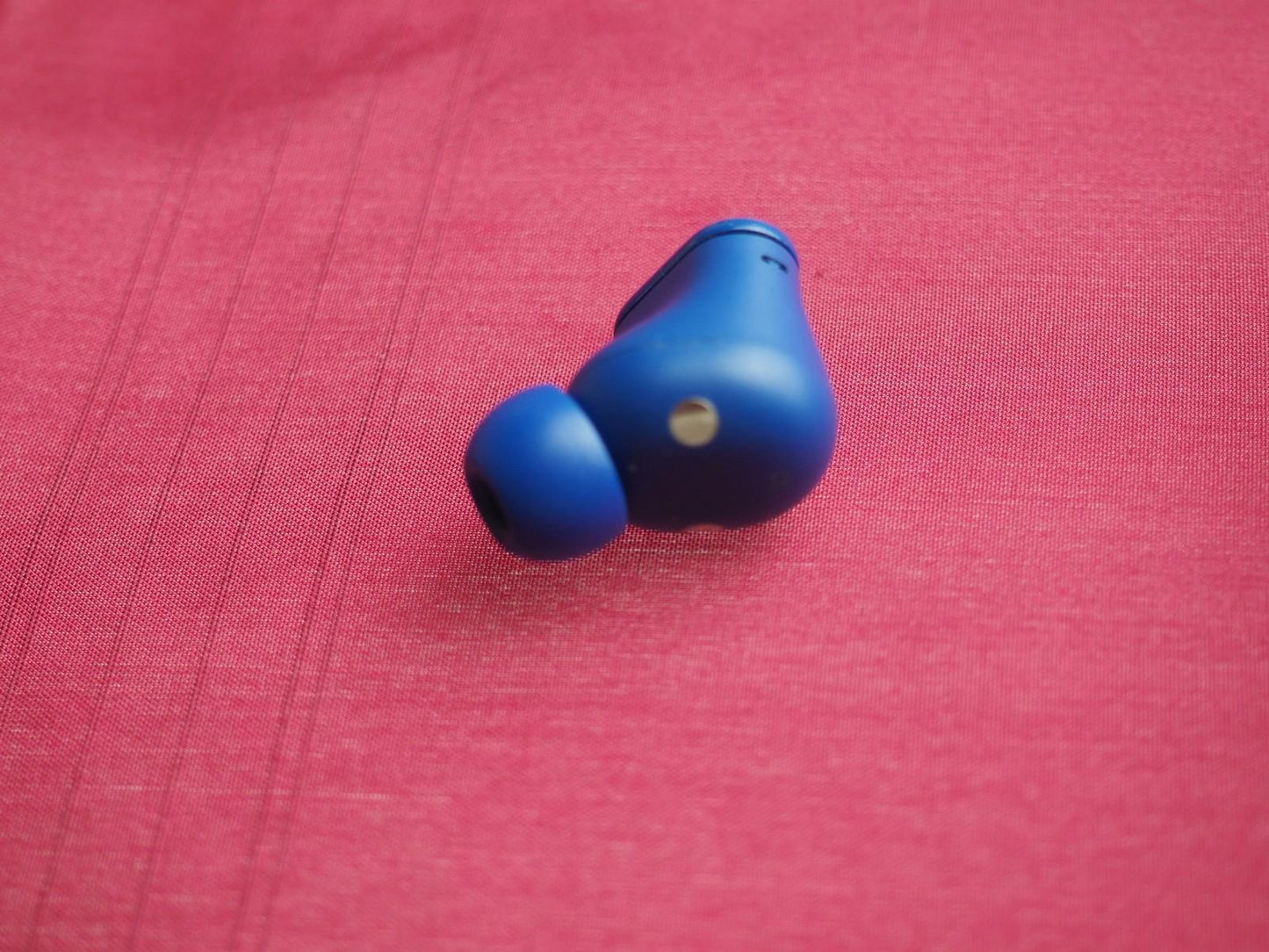 Beats Studio Buds Right Bluetooth earbud Only & Working