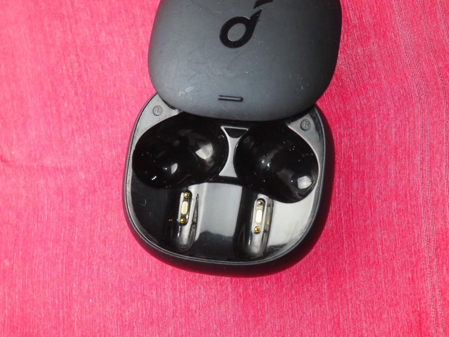 Soundcore Liberty Air 2 Pro Case Only & Working