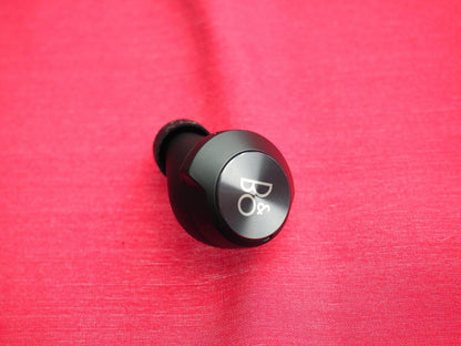 Bang & Olufsen Beoplay EQ Right Bluetooth earbud Only & Working
