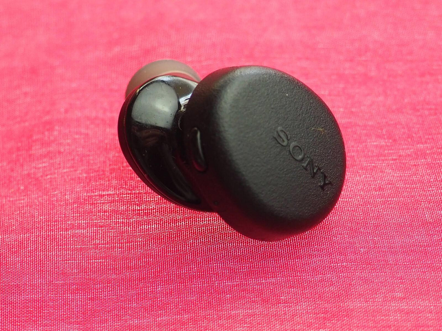 Sony WF-XB700 Right Bluetooth Earbud Only & Working