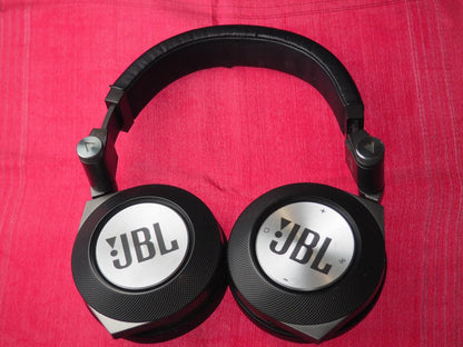 JBL synchros Bluetooth headphones