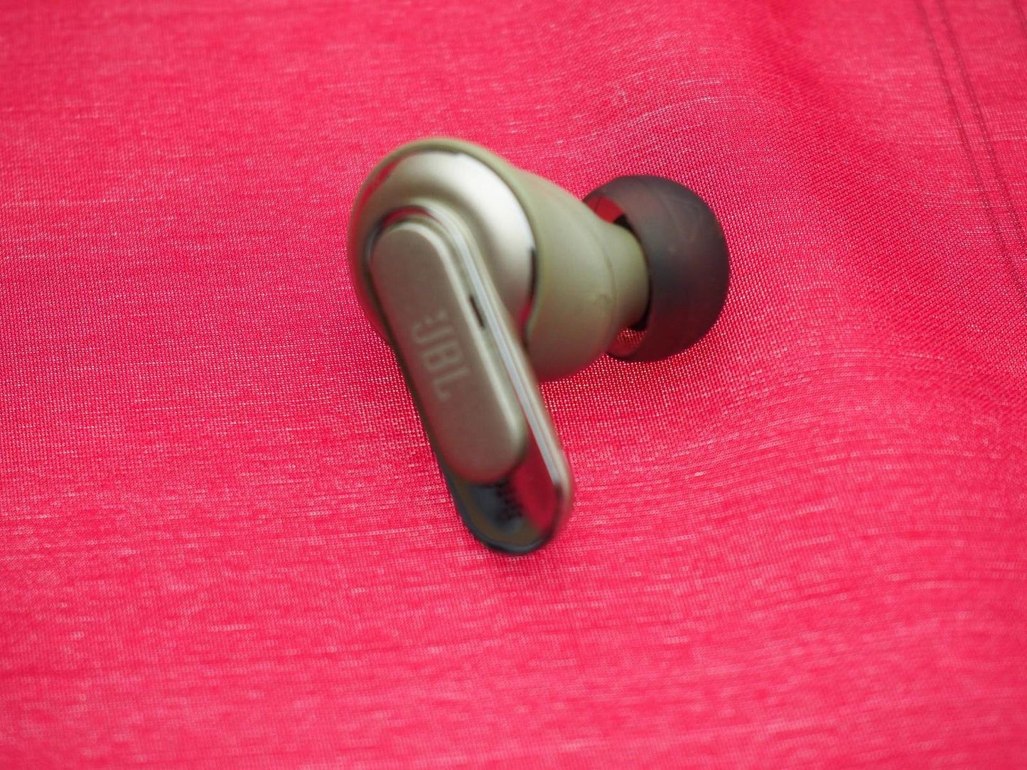 JBL Tour Pro 2 Right  Bluetooth earbud Only & Working