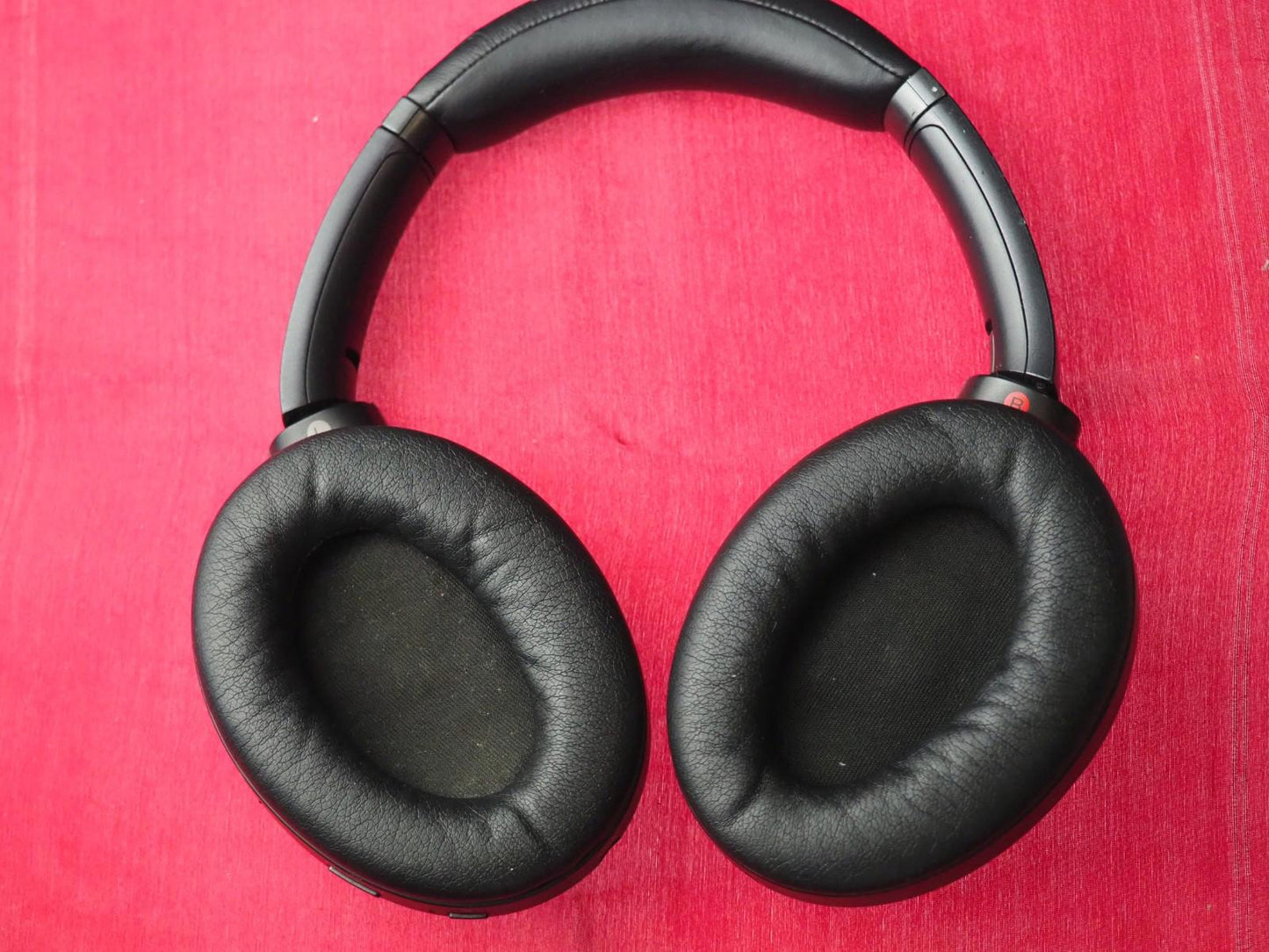 Sony WH-1000XM4 Bluetooth headphones NOT WORKING