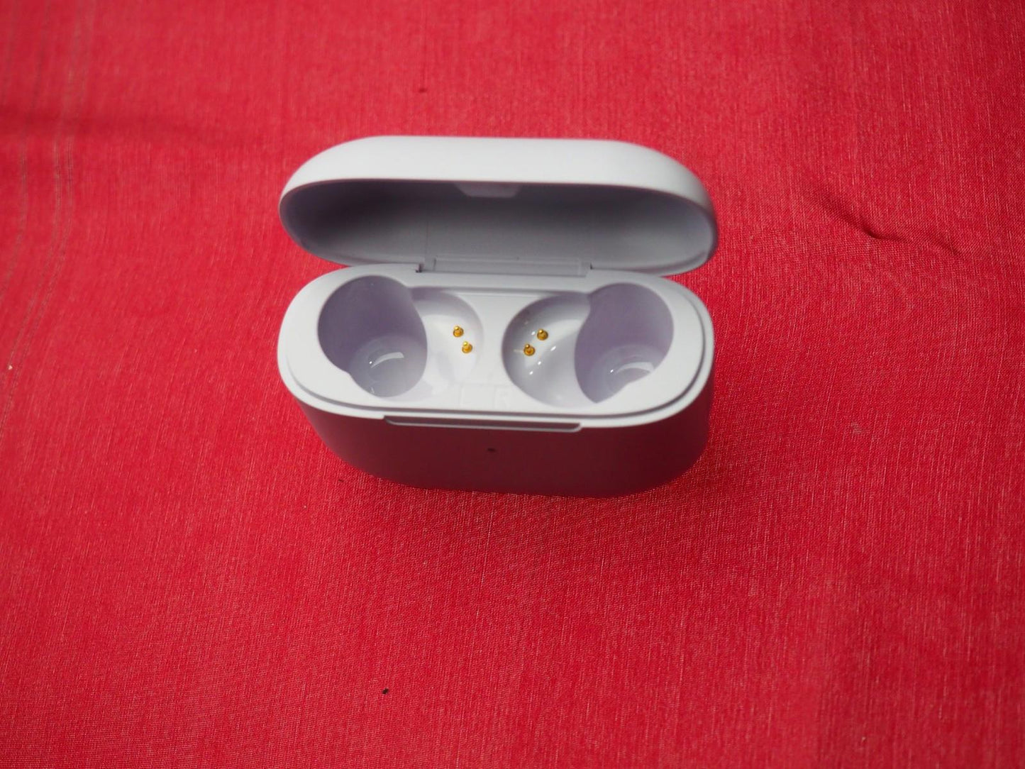 Jlab Go Air Pop Case Only & Working
