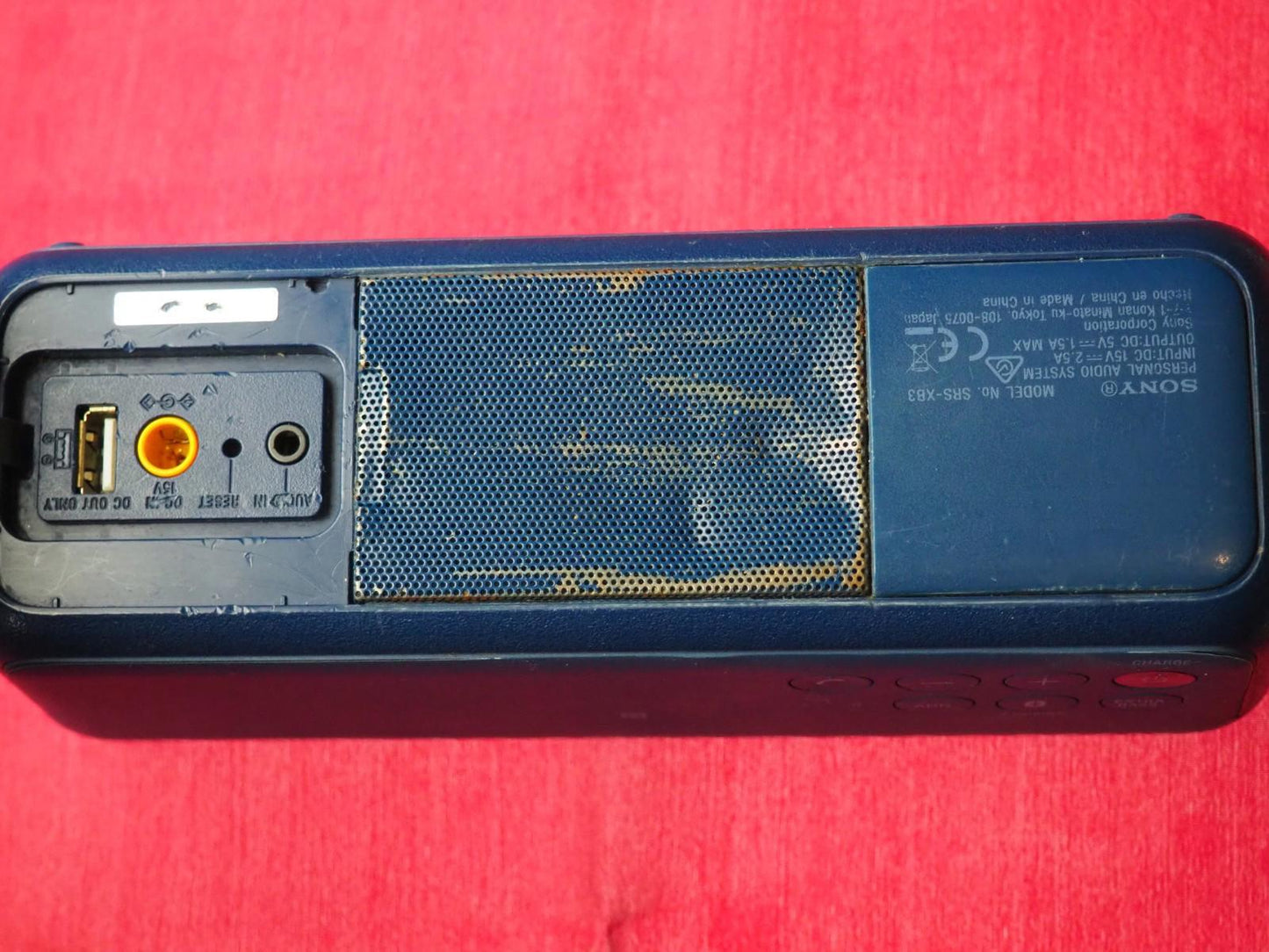 Sony SRS-XB3 Portable Bluetooth Speaker & Damaged & NO CHARGER