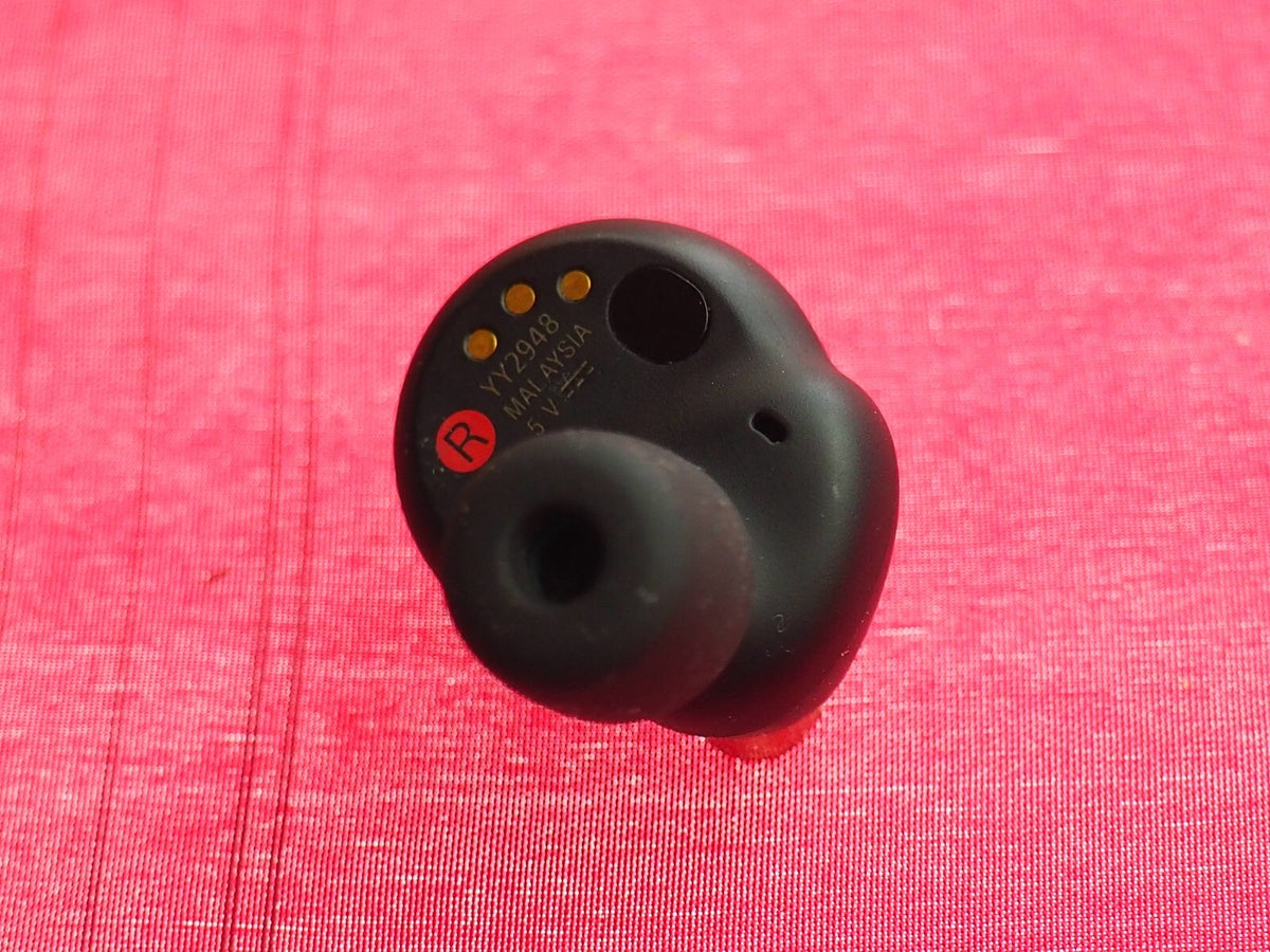 Sony WF-1000XM4 Right Bluetooth Earbud Only & Fully Working