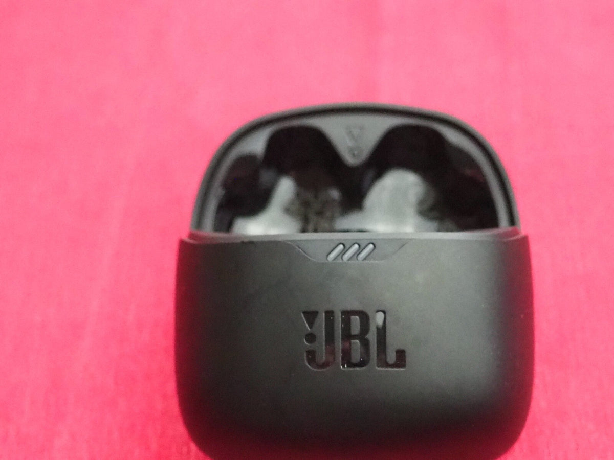 JBL Tune Flex Case Only & Working