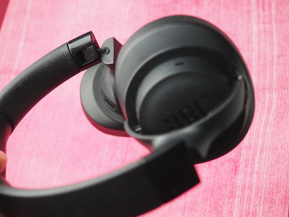 JBL Tune720 Bluetooth Headphones & Fully Working But Snapped