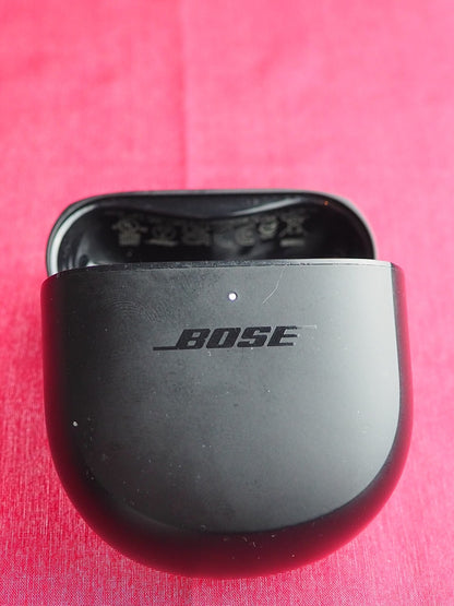Bose Quietcomfort ii Case  Only & Not Working No Power