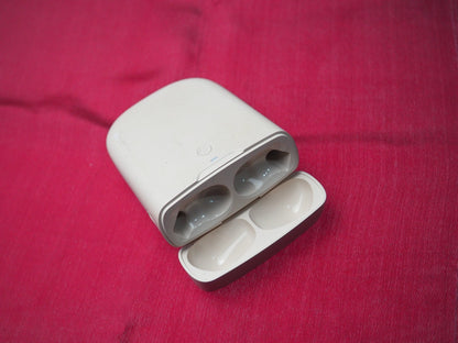 Urbanista Phoenix Charging Case Only & Working