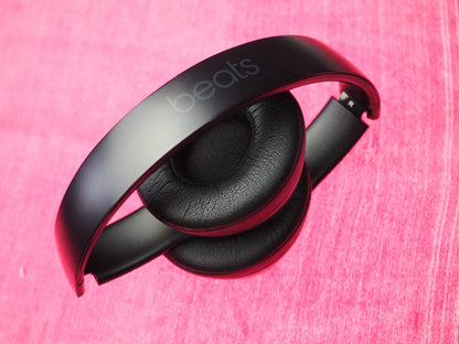 Beats Solo 3 Bluetooth Headphones & Working