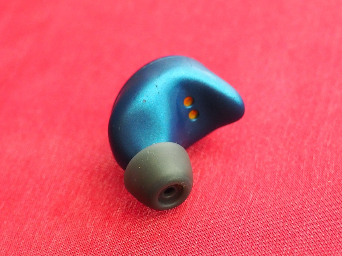 Raycon E55 Pro Left  Bluetooth earbud Only & Working