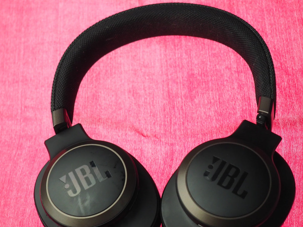 JBL Live 650BT Bluetooth Headphones