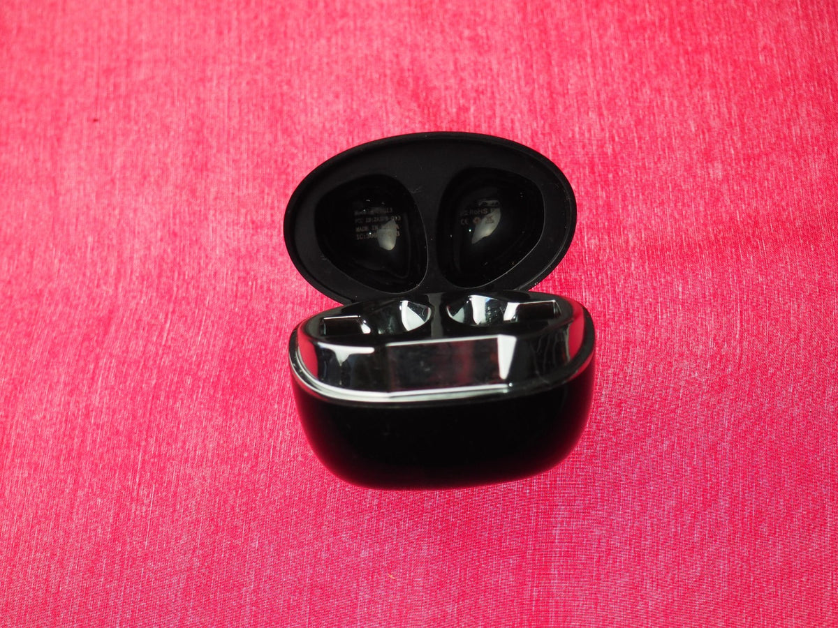 Q13 Bluetooth Earbud Case Only & Working