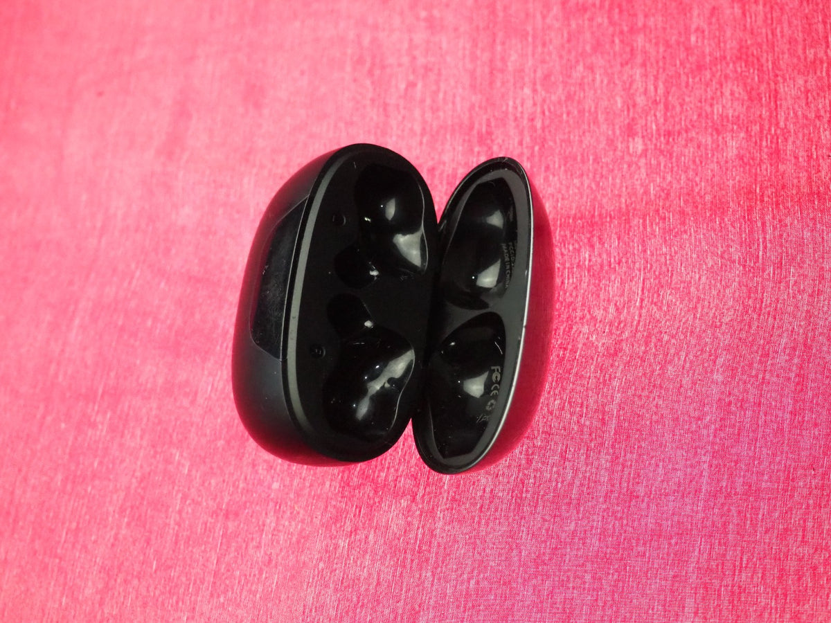 N56 Bluetooth Earbud Case Only & Working