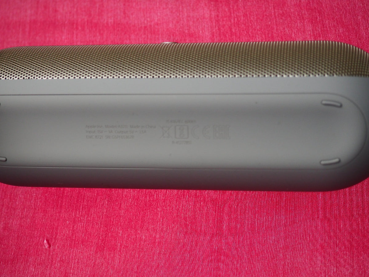 Beats Pill A3211 Bluetooth Wireless Speaker & Working