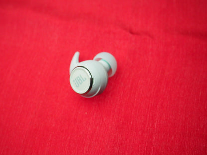 JBL Reflect Aero Right Earbud Only & Working