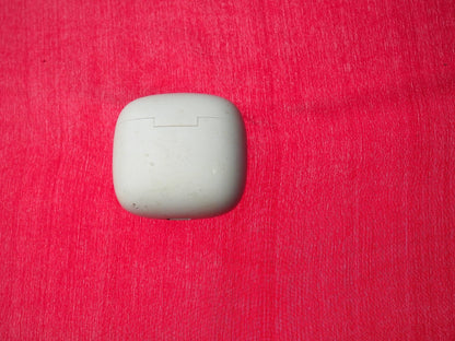 J52 Bluetooth Earbud Case Only & Working