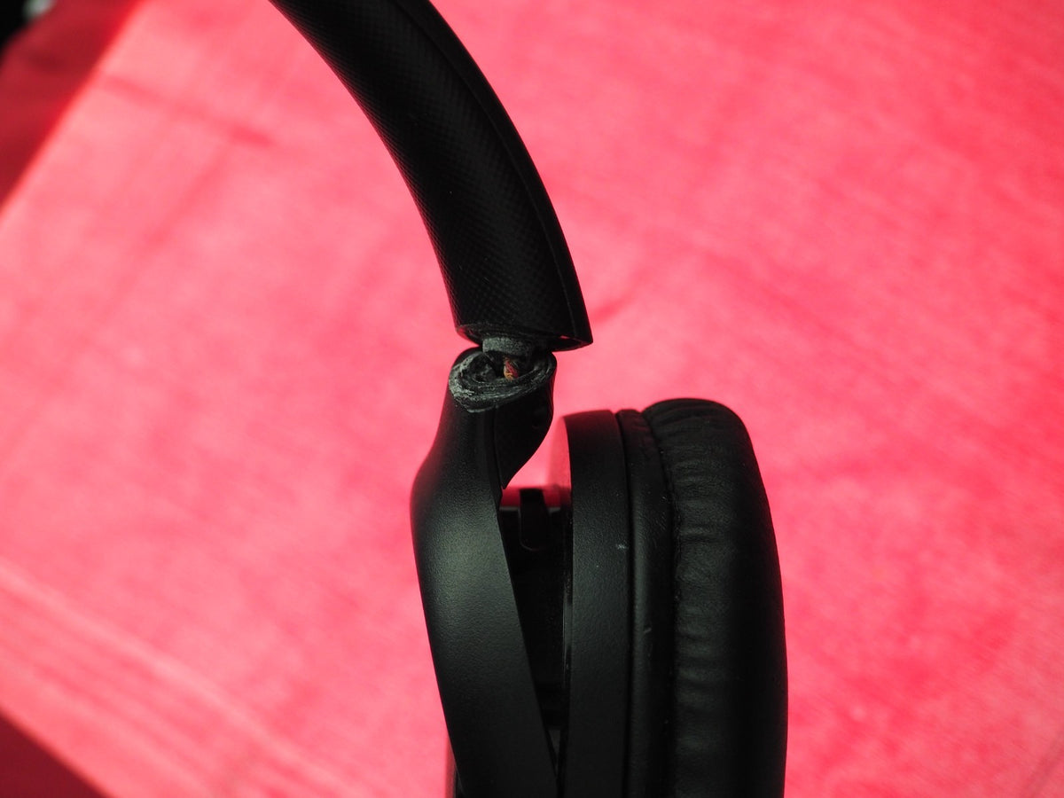 Sony CH-710 Bluetooth Headphones & Working But Snapped