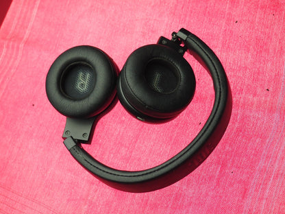 JBL C45BT Bluetooth Headphones & Fully Working But Snapped