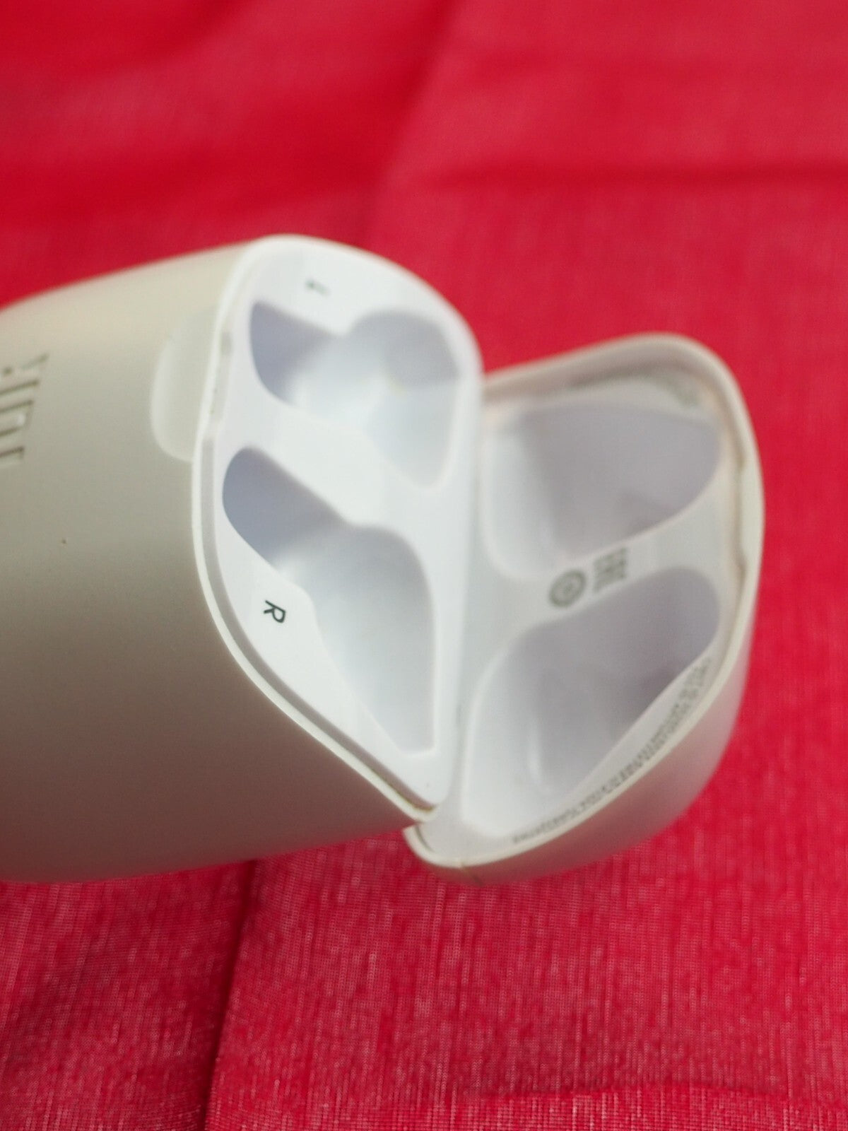 JBL TUNE225 CASE ONLY & WORKING For Bluetooth  Earbuds