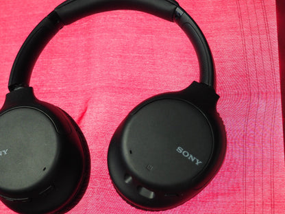 Sony CH-710 Bluetooth Headphones & Working But Snapped