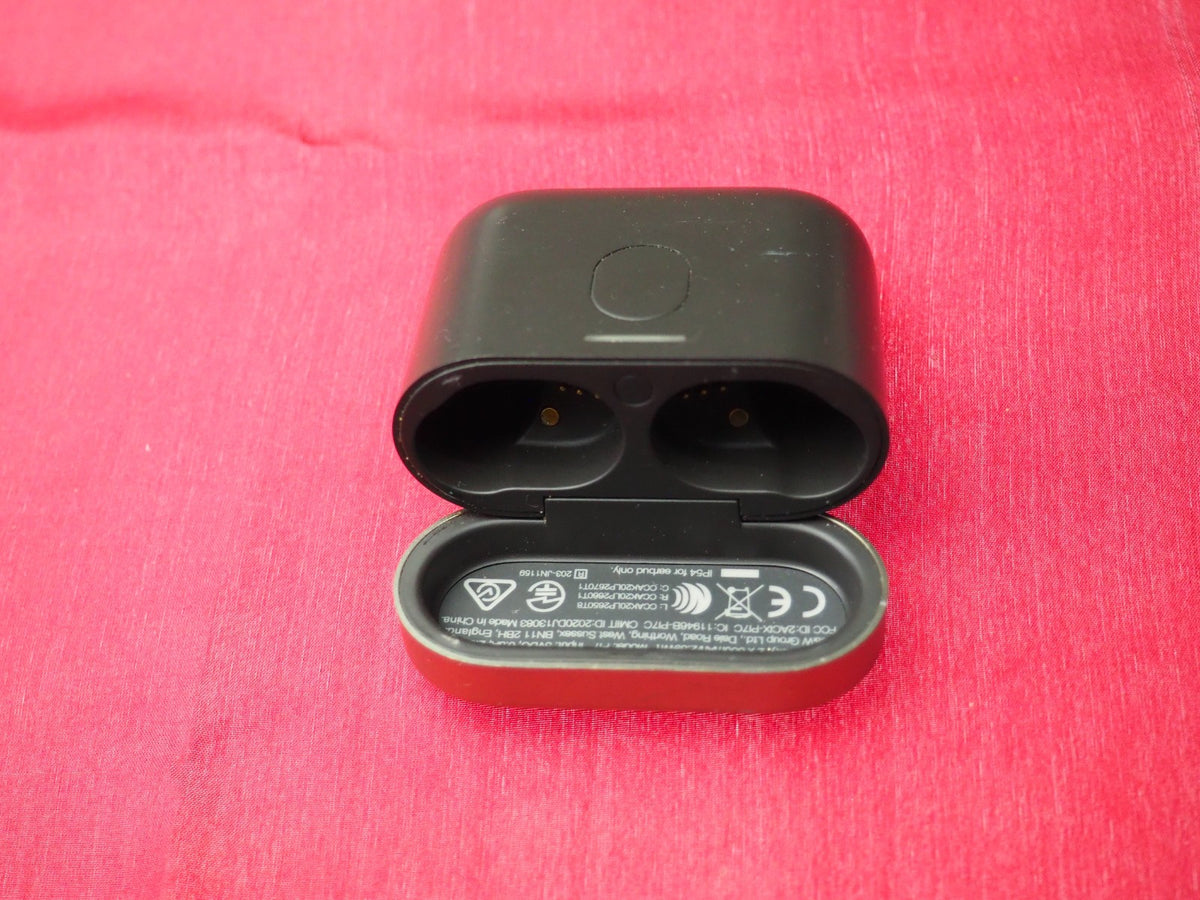 Bowers & Wilkins PI5 Case Only & Working
