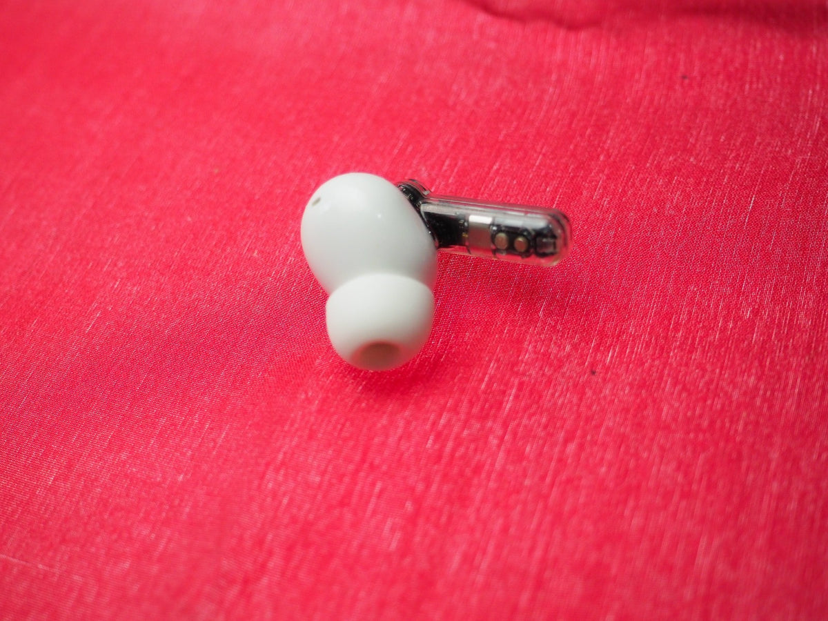 Nothing Ear 2  Right Earbud Only & Working