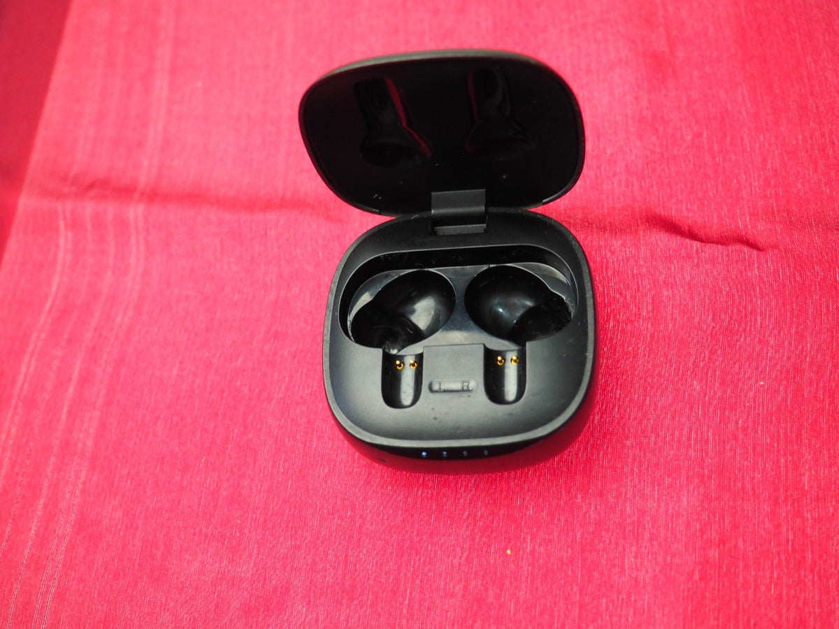 Blaupunkt 410645 Charging Case Only & Working