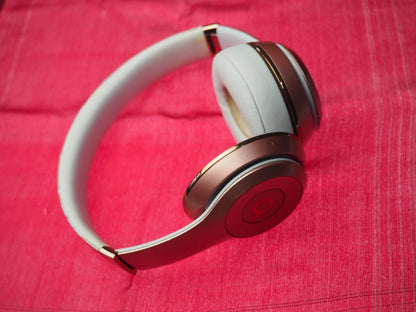Beats Solo 3 Bluetooth Headphones & NOT Working