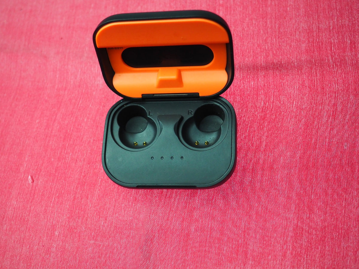 Skullcandy Grind Fuel Case Only & Working