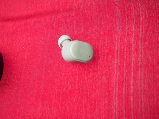 Skullcandy Grind Left  Bluetooth Earbud Only & Working