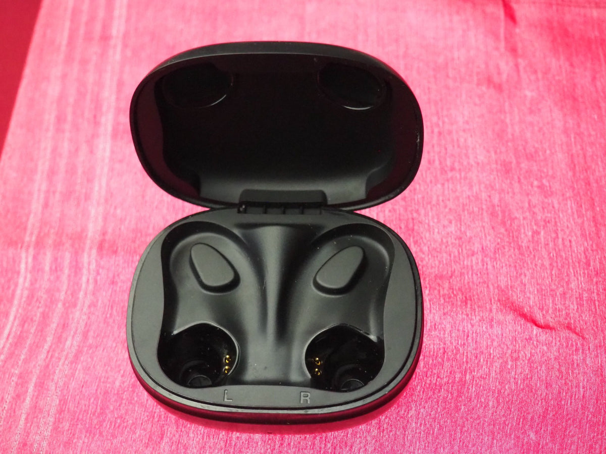 JVC Bluetooth Earbud Case Only & Working