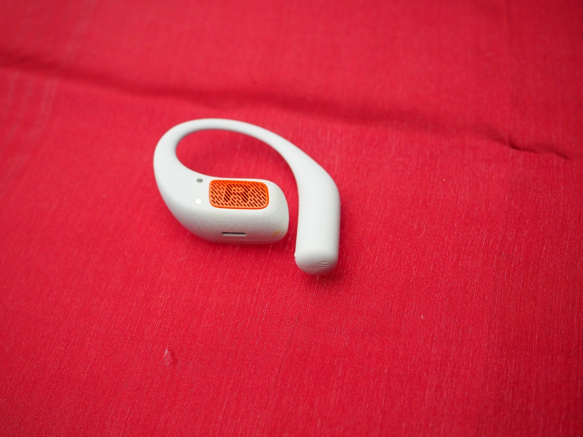 JBL Endurance Zone Right Earbud Only & Working