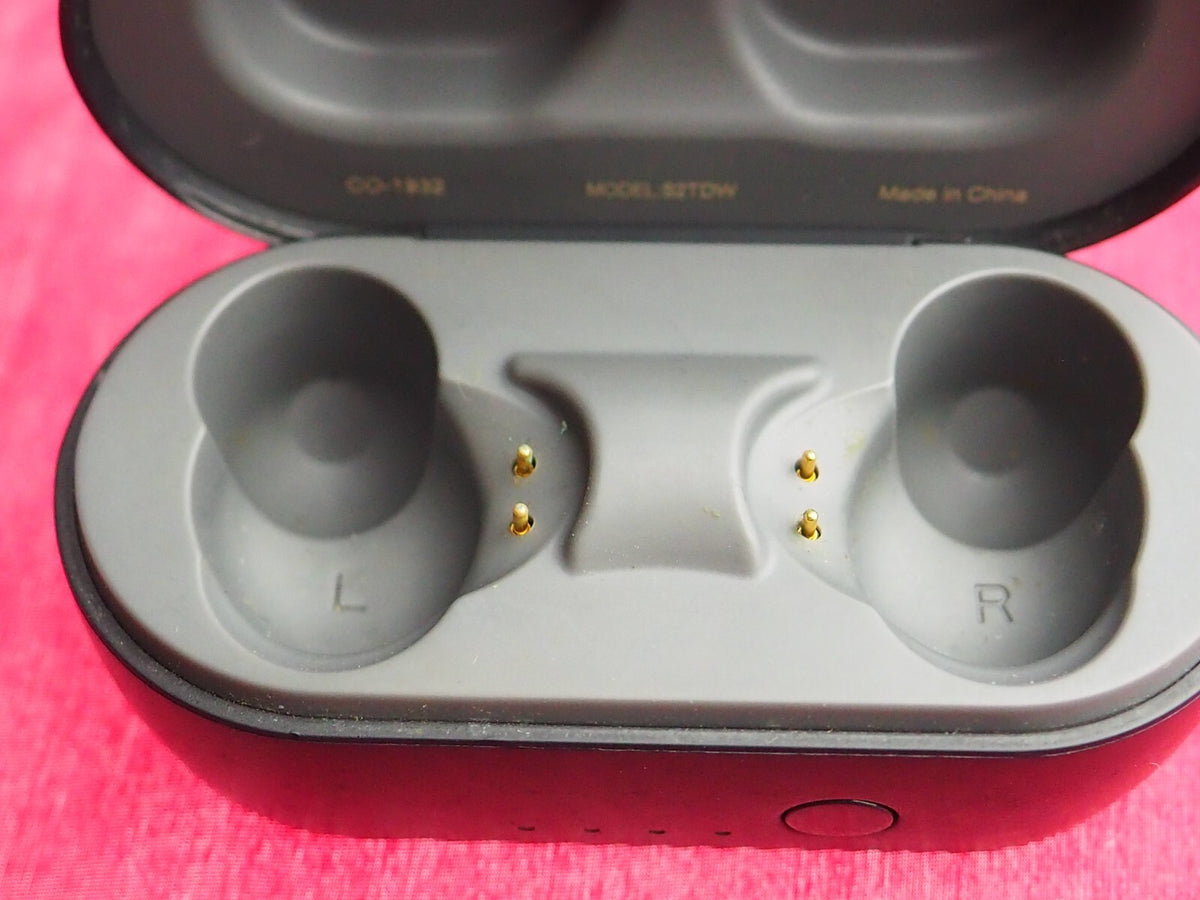 Skullcandy Sesh Case  Only & Working